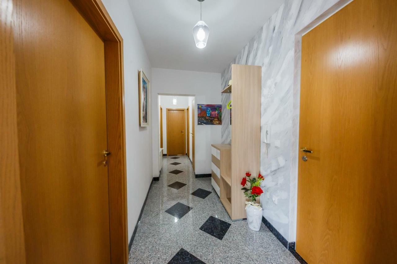 Apartman Lucija Kastela Luaran gambar
