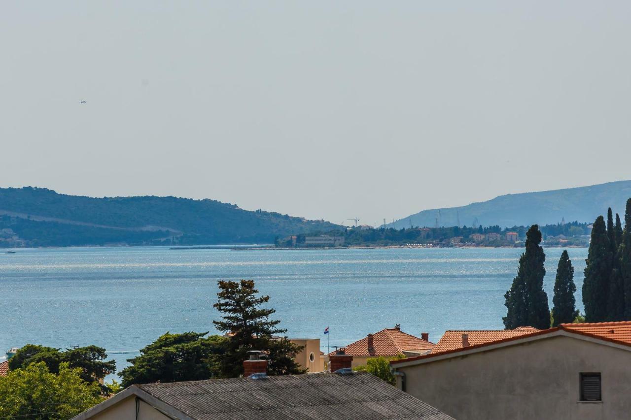 Apartman Lucija Kastela Luaran gambar