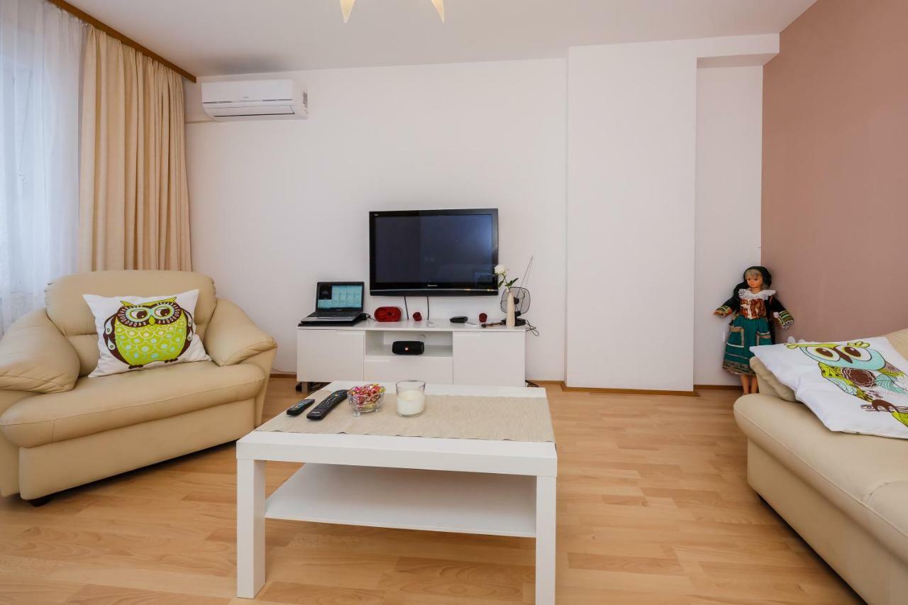 Apartman Lucija Kastela Luaran gambar